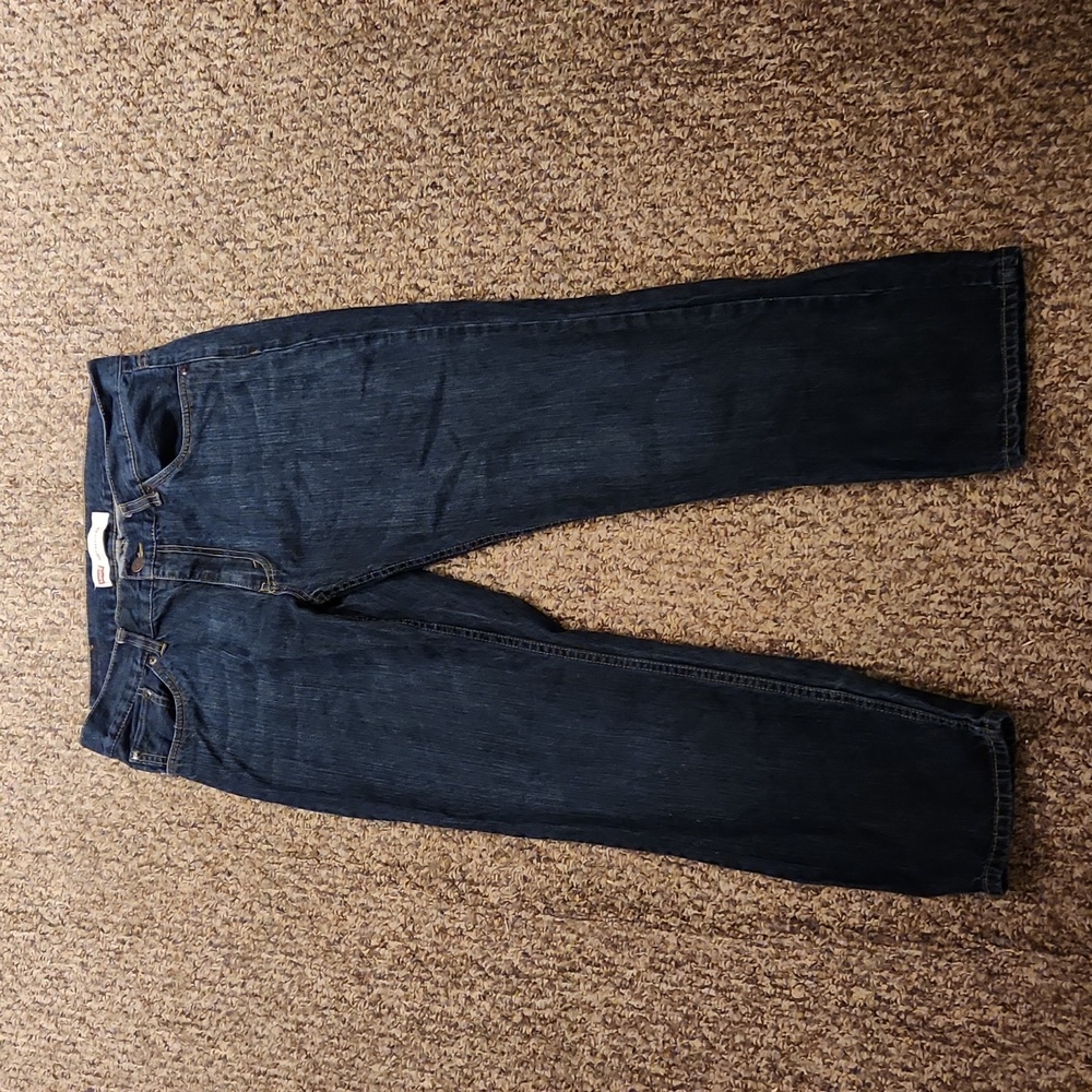 Men's Levi Jeans Size 14 Husky (W 33" X L28") Color Darkwash